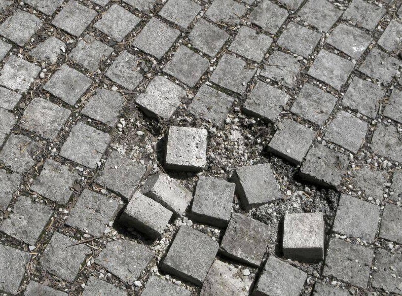 Driveway-Jul-31-2024-11-05-25-0196-AM-1